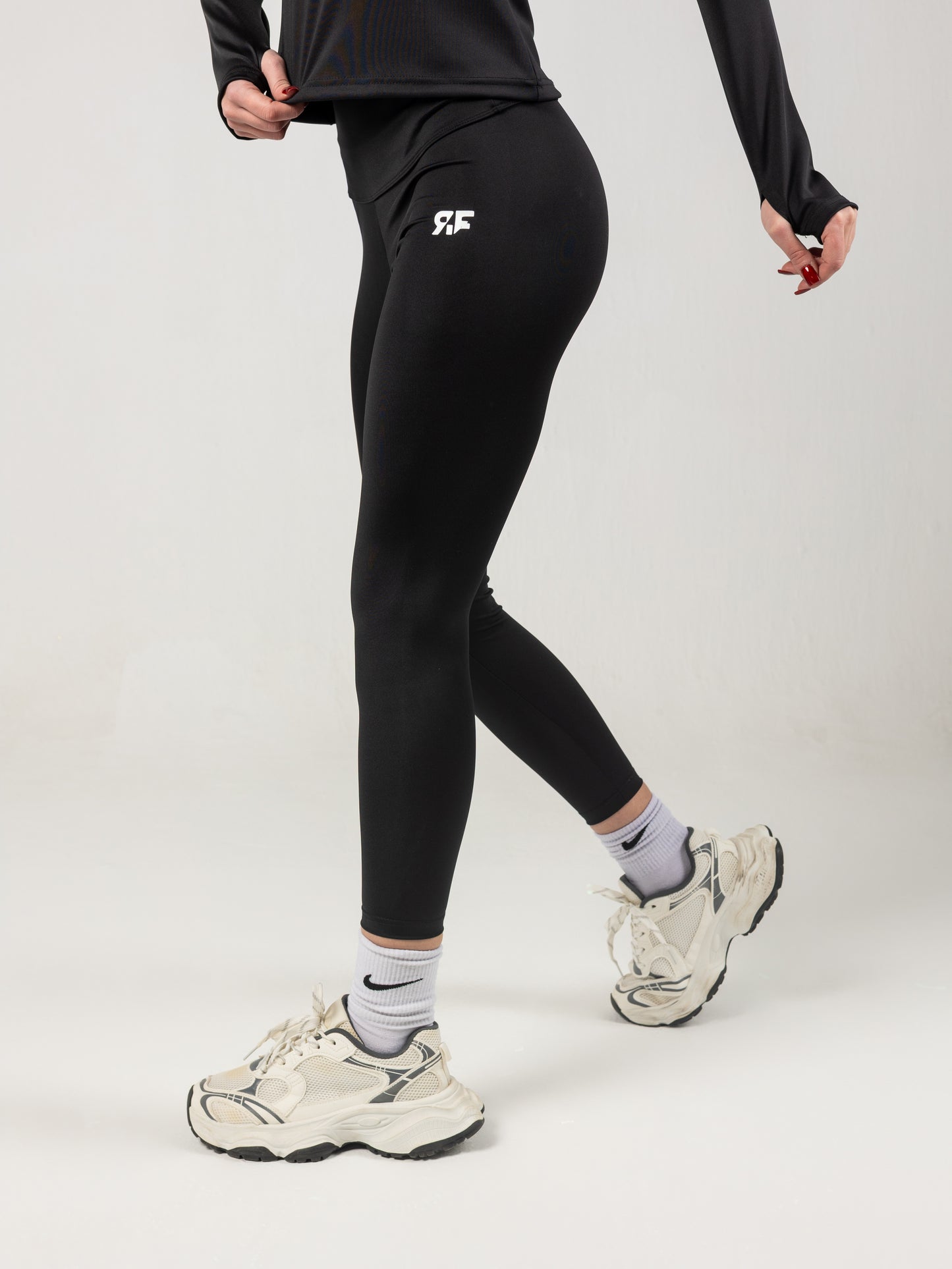 Black Essential Leggings